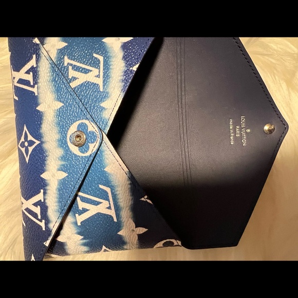 Louis Vuitton Kirigami - medium size - Picture 3 of 8